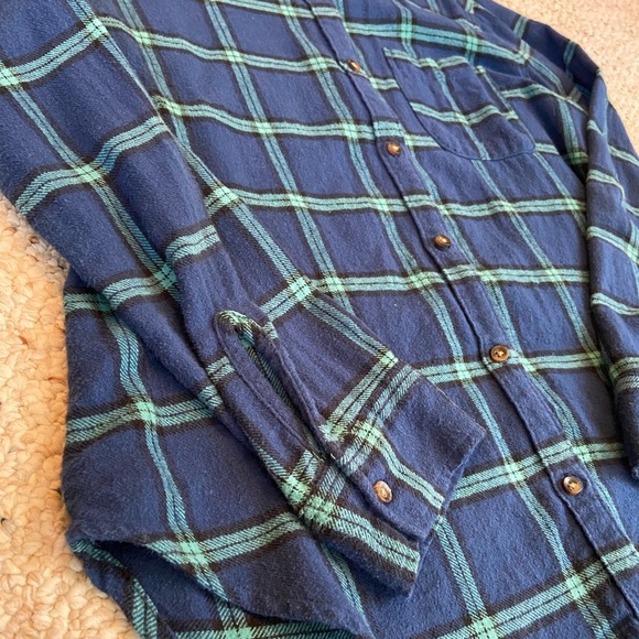 Hollister Flannel - Picture 5 of 7